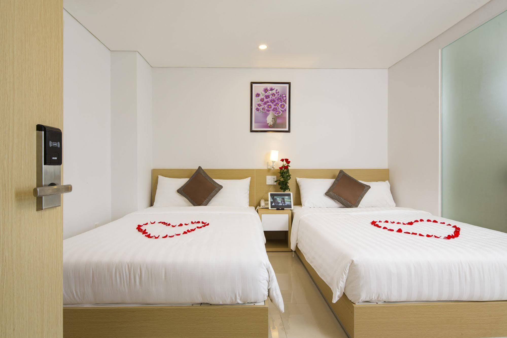 Love Hotel Nha Trang Exterior foto